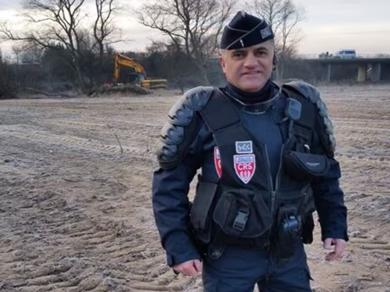 AJ Calais (1) Alain JEULAND menuiserie agencement sur mesure bazouges la pérouse saint malo combourg avranches fougères Ar-Ti Agencement