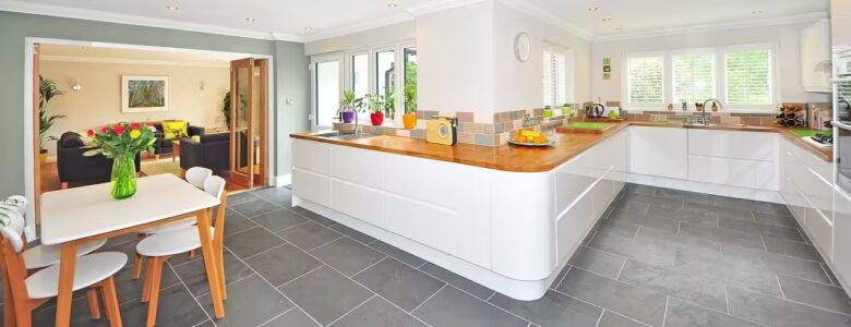 Pose cuisines et salles de bains agencement sur mesure saint malo avranches fougères combourg Ar-Ti Agencement