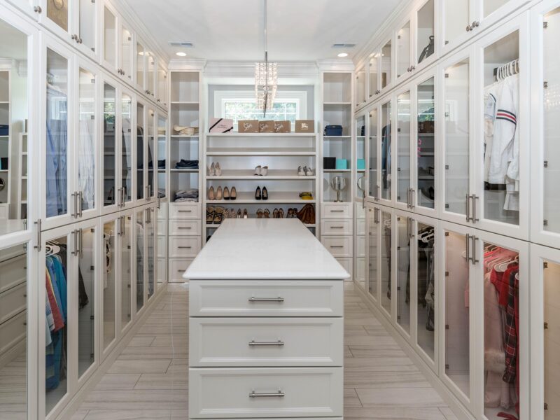 Placard blanc Arti Agencement Dressing sur mesure combourg dol de bretagne fougères saint malo avranches Ar-Ti Agencement